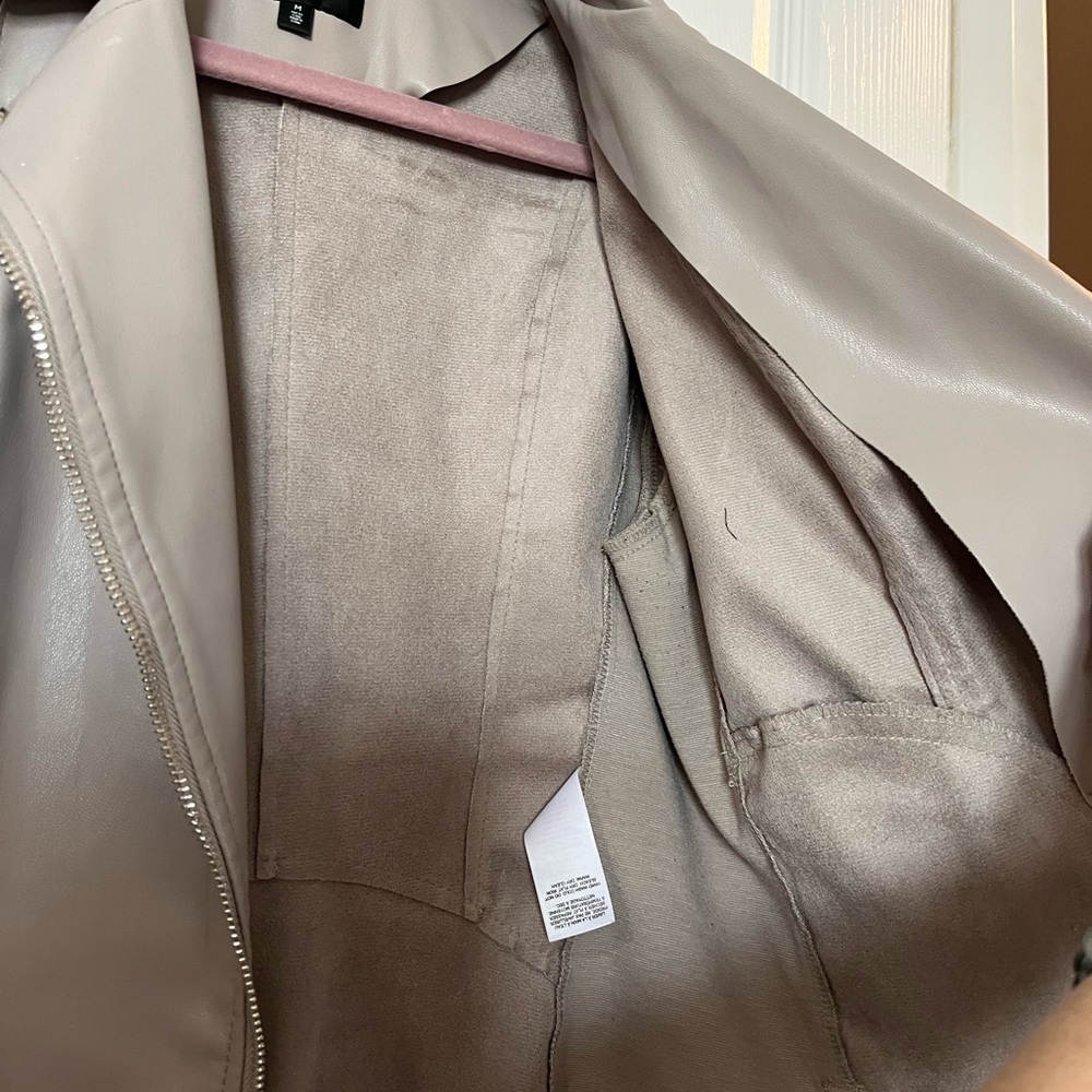 Dynamite Women's Light Mauve/Grey Jacket - Picture 3 of 5